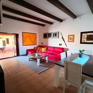 Enola Villa La Oliva